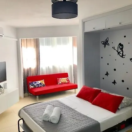 Studio In The Center Of *