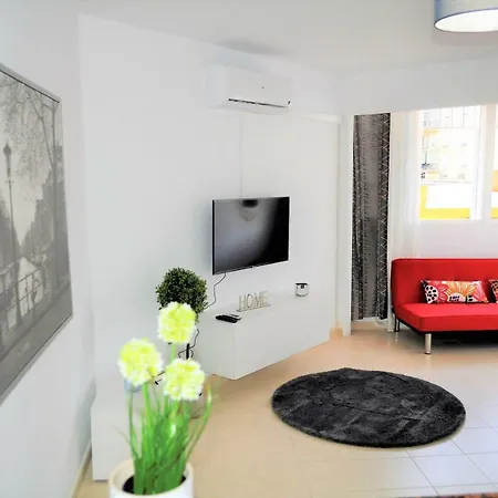 Studio In The Center Of Apartment *